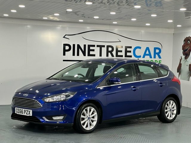 Ford Focus 1.0T Ecoboost Titanium Hatchback CE66PZX Blue #3