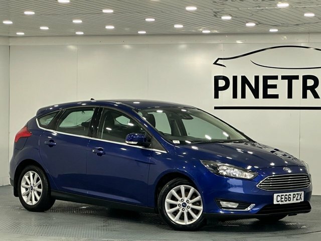 Ford Focus 1.0T Ecoboost Titanium Hatchback Blue