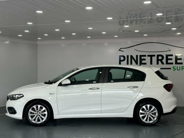 Fiat Tipo 1.6 Multijetii Easy Plus Hatchback Manu White #4