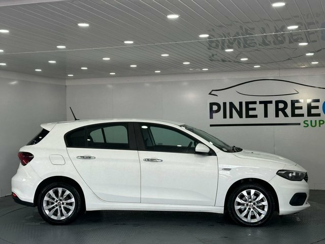 Fiat Tipo 1.6 Multijetii Easy Plus Hatchback Manu White #5