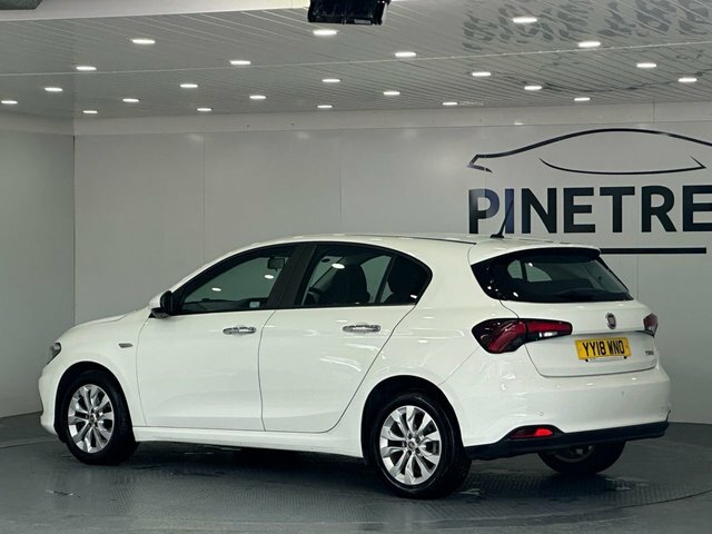Fiat Tipo 1.6 Multijetii Easy Plus Hatchback Manu White #6