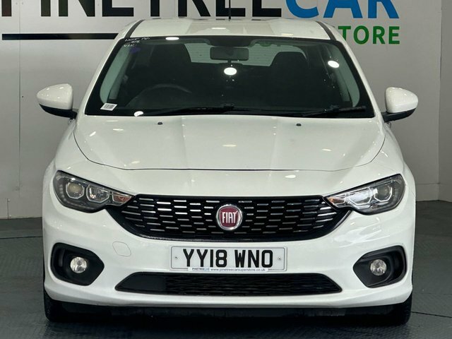 Fiat Tipo 1.6 Multijetii Easy Plus Hatchback Manu White #2