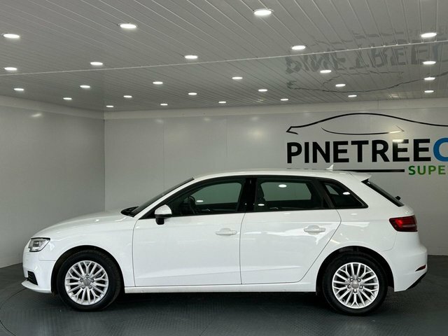 Audi A3 1.6 Tdi Se Technik Sportback Eur YH18BPV White #3