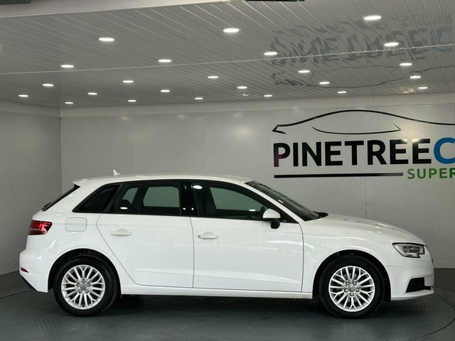 Audi A3 1.6 Tdi Se Technik Sportback Eur YH18BPV White #4