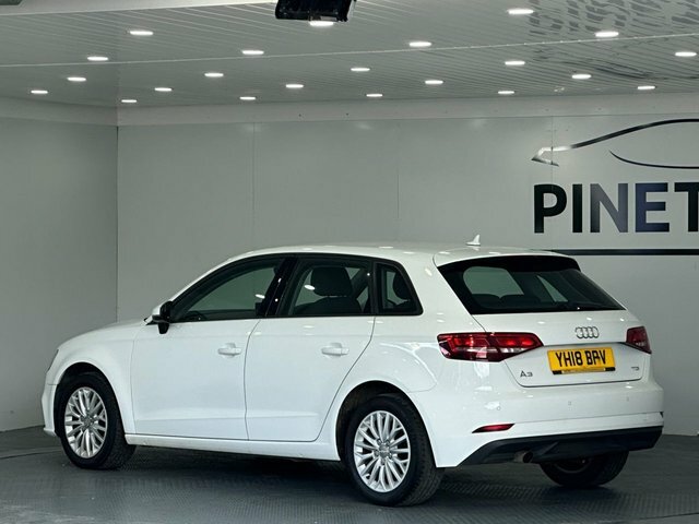Audi A3 1.6 Tdi Se Technik Sportback Eur YH18BPV White #5
