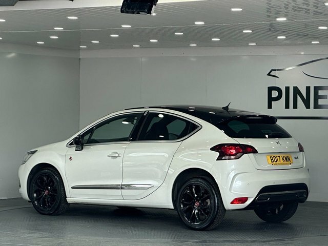 DS DS 4 1.6 Bluehdi Performance Line Hatchback White #5