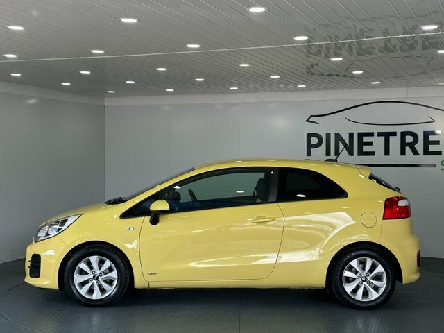 Kia RIO 1.25 Sr7 Hatchback Euro 6 84 Bh HT16EBA Yellow #3