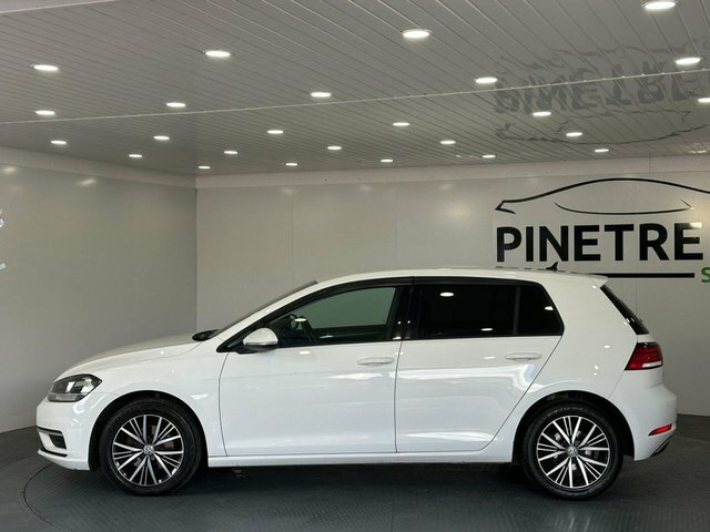 Volkswagen Golf 1.4 Tsi Bluemotion Tech Se Nav Hatchback Petro GM17LRJ White #3
