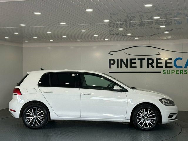 Volkswagen Golf 1.4 Tsi Bluemotion Tech Se Nav Hatchback Petro GM17LRJ White #4