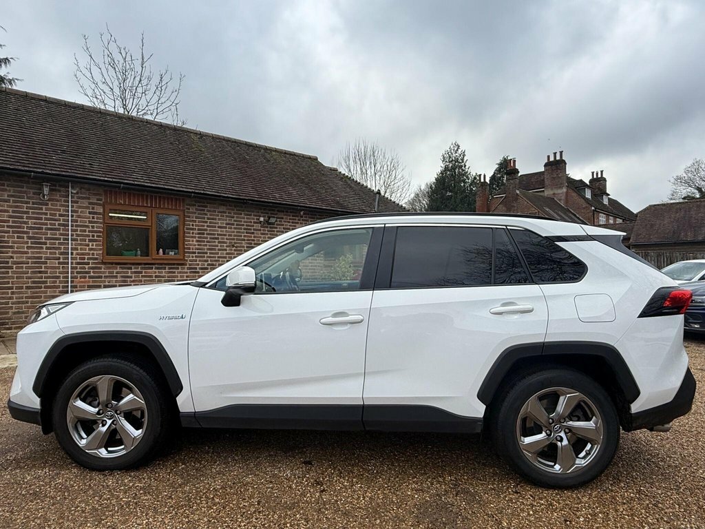 Toyota Rav 4 2.5L Design YE69KXG White #4