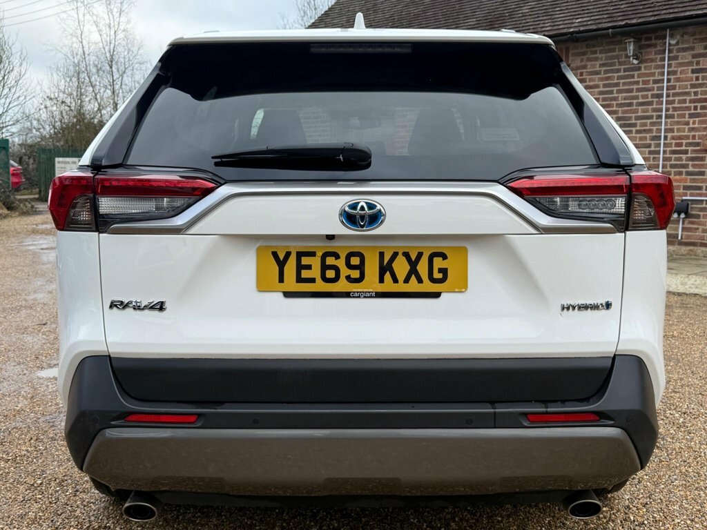 Toyota Rav 4 2.5L Design YE69KXG White #5