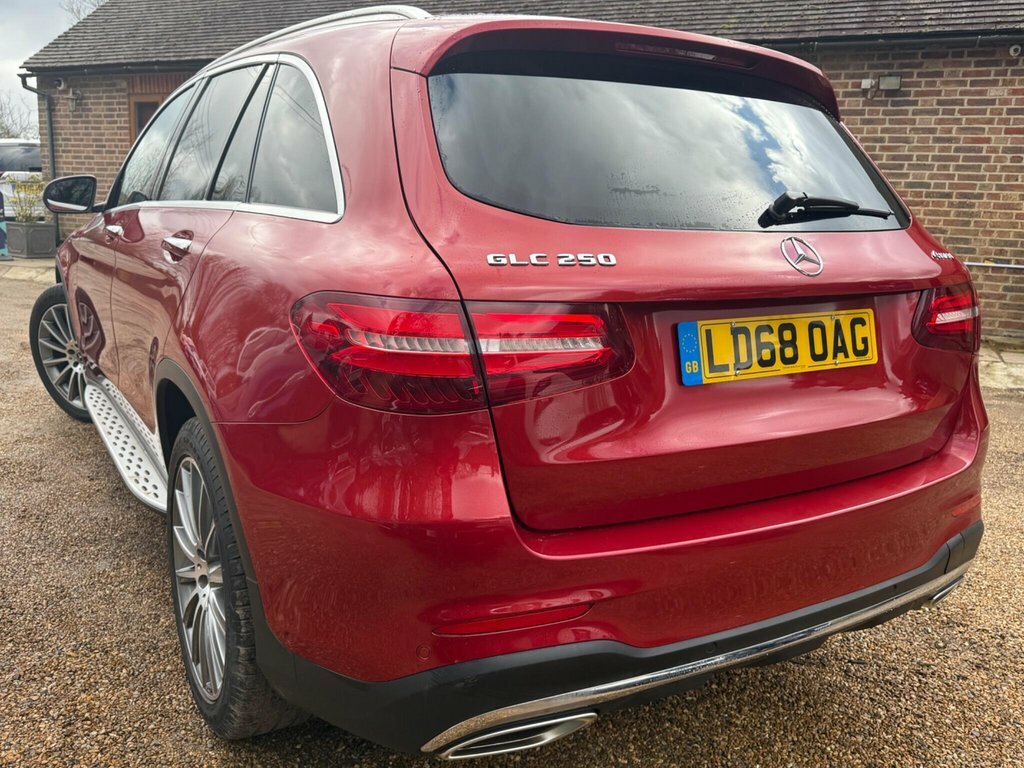 Mercedes-Benz GLC Class 2L Amg Line Red #3
