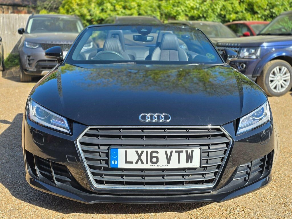 Audi TT 2L Sport Black #2