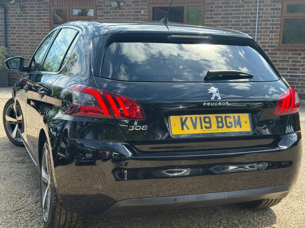 Peugeot 308 1.2L Allure Black #3
