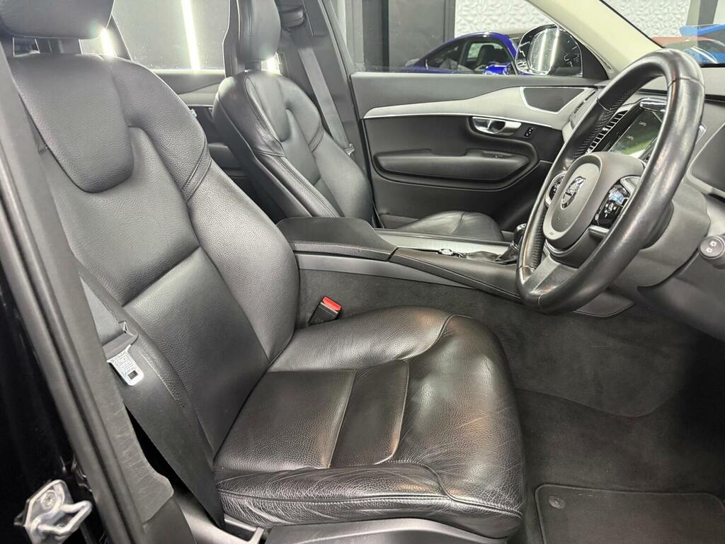 Volvo XC90 Suv 2.0 T5 Momentum 4Wd Euro 6 Ss 201 Black #4