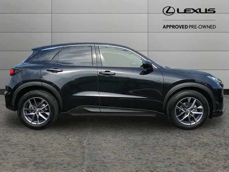 Lexus LBX 1.5 Vvt-ie Premium E-cvt Euro 6 Ss DV25VKA Black #3