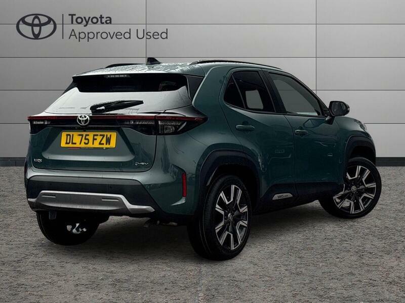 Toyota Yaris Cross 1.5 Vvt-h Excel Suv Hybrid E-cvt Euro 6 DL75FZW Green #3