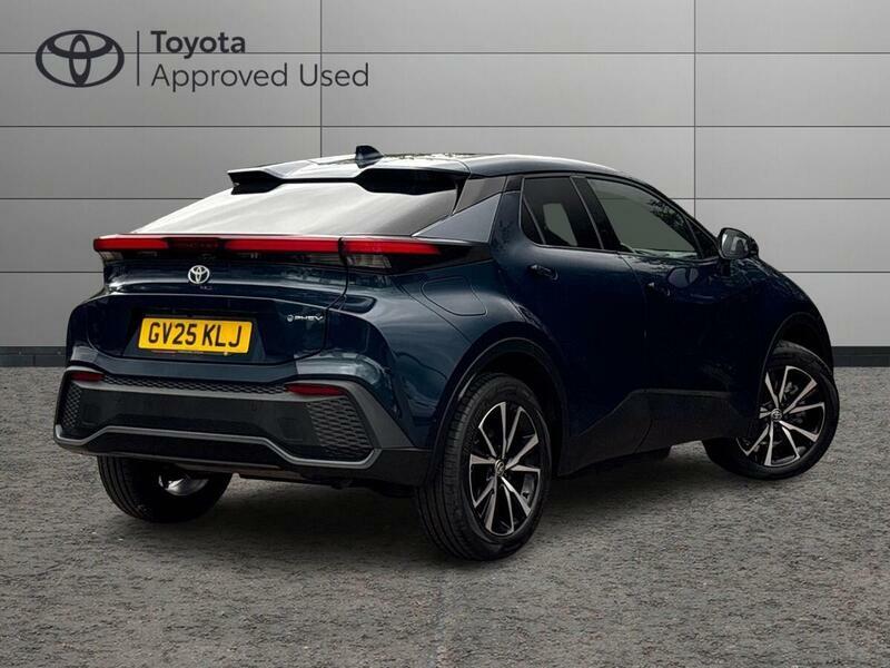 Toyota C-Hr 2.0 Vvt 13.6Kwh Design Suv Plug-in Hybr GV25KLJ #3