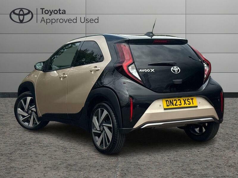Toyota Aygo X 1.0 Vvt-i Exclusive Hatchback X-shift E DN23XST Beige #5