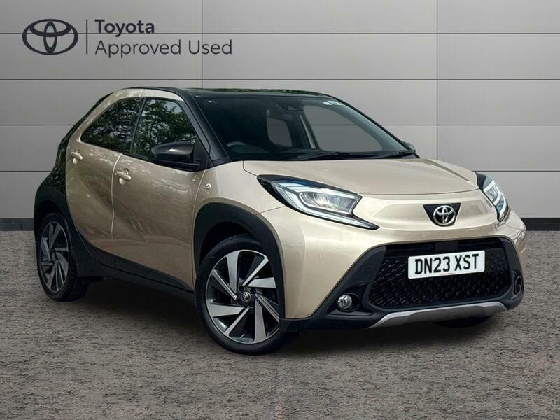 Toyota Aygo X 1.0 Vvt-i Exclusive Hatchback X-shift E Beige