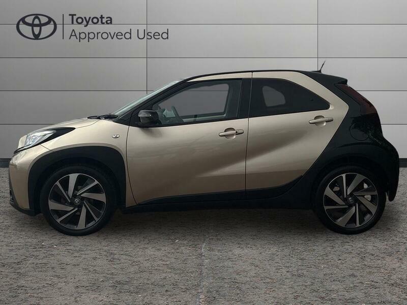 Toyota Aygo X 1.0 Vvt-i Exclusive Hatchback X-shift E DN23XST Beige #6