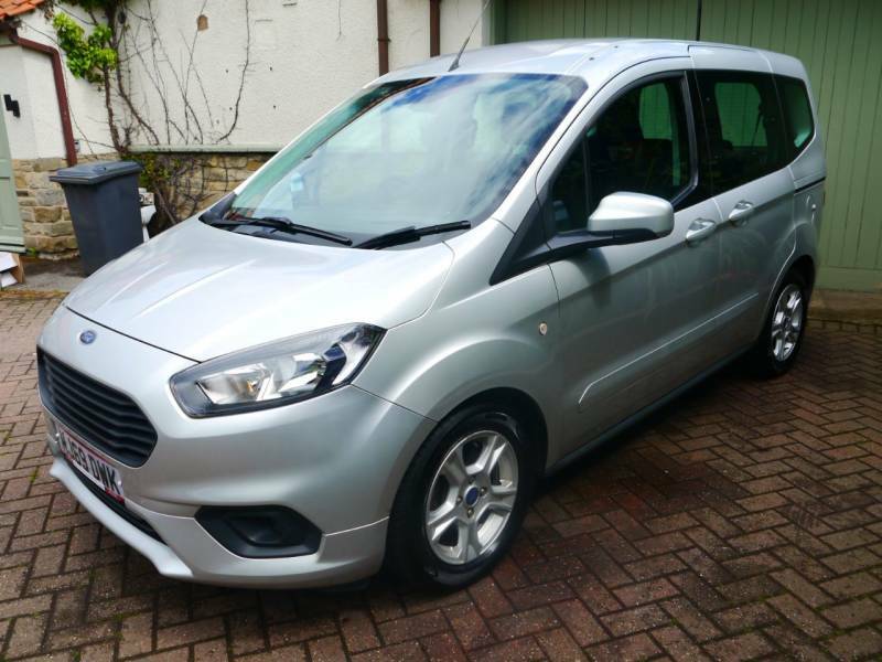 Ford Tourneo Courier 1.0 Ecoboost Zetec - 2019 69 Silver #3