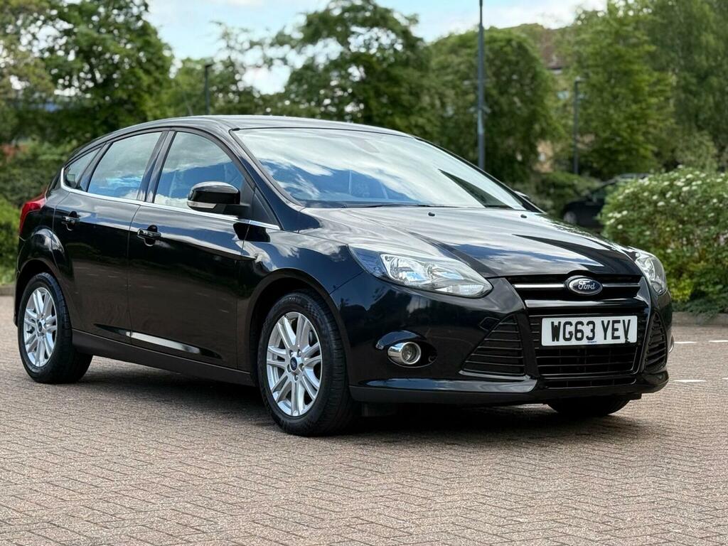 Ford Focus 1.0T Ecoboost Titanium Euro 5 Ss WG63YEV Black #4