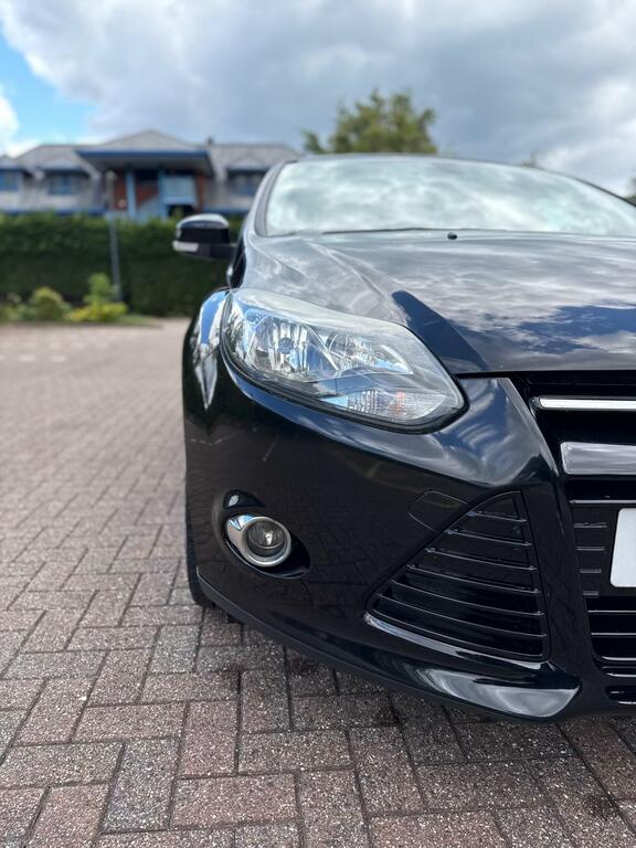 Ford Focus 1.0T Ecoboost Titanium Euro 5 Ss WG63YEV Black #6