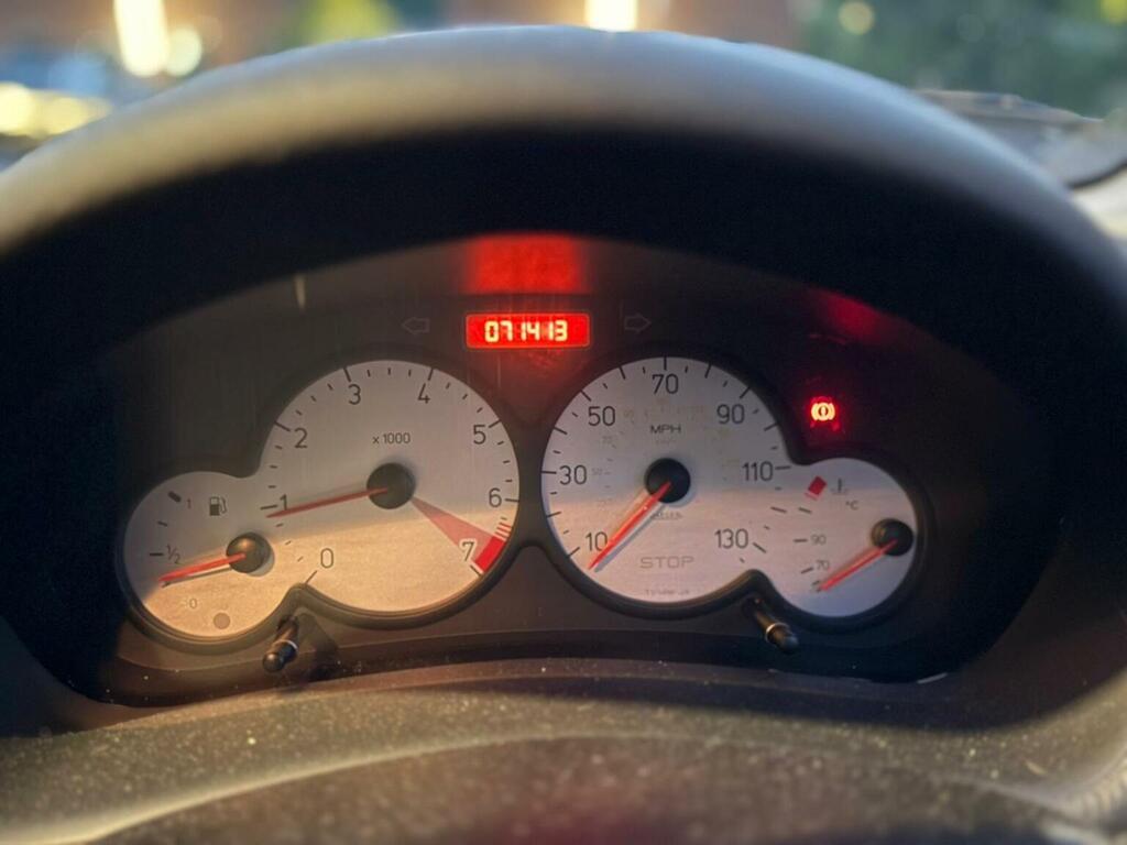 Peugeot 206 Hatchback 1.4 Silver #24