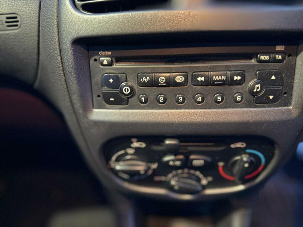 Peugeot 206 Hatchback 1.4 Silver #20