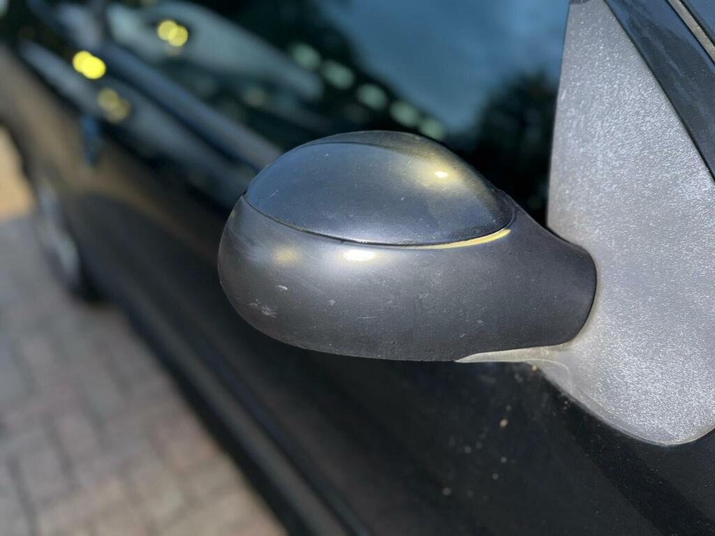 Peugeot 206 Hatchback 1.4 Silver #28