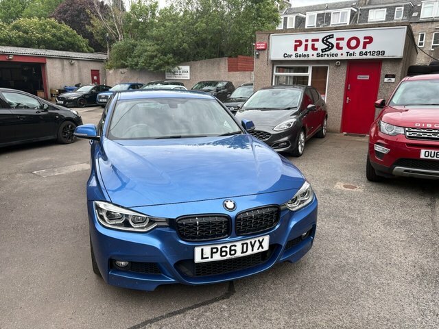 BMW 3 Series 330D M Sport Saloon LP66DYX Blue #3