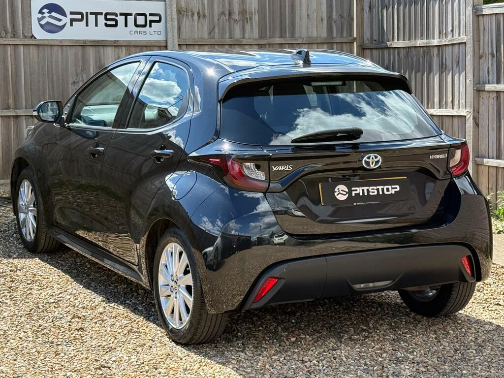 Toyota Yaris 1.5 Vvt-h Icon E-cvt Euro 6 Ss Black #2