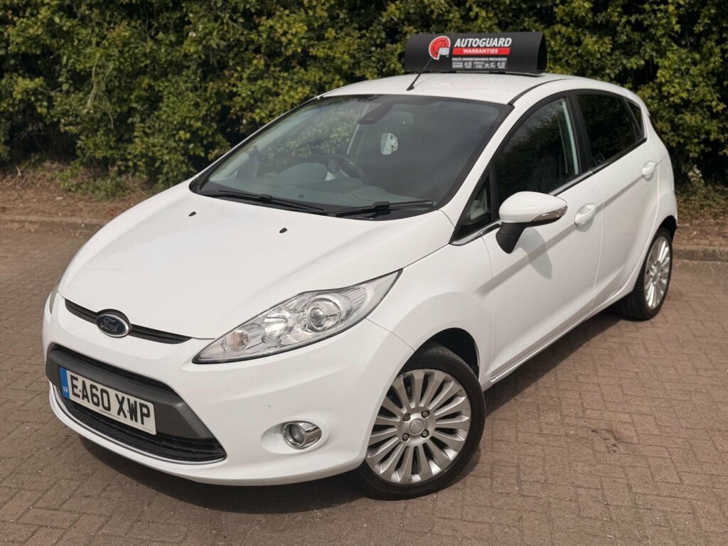 Ford Fiesta 1.6 Tdci Dpf Titanium EA60XWP White #3