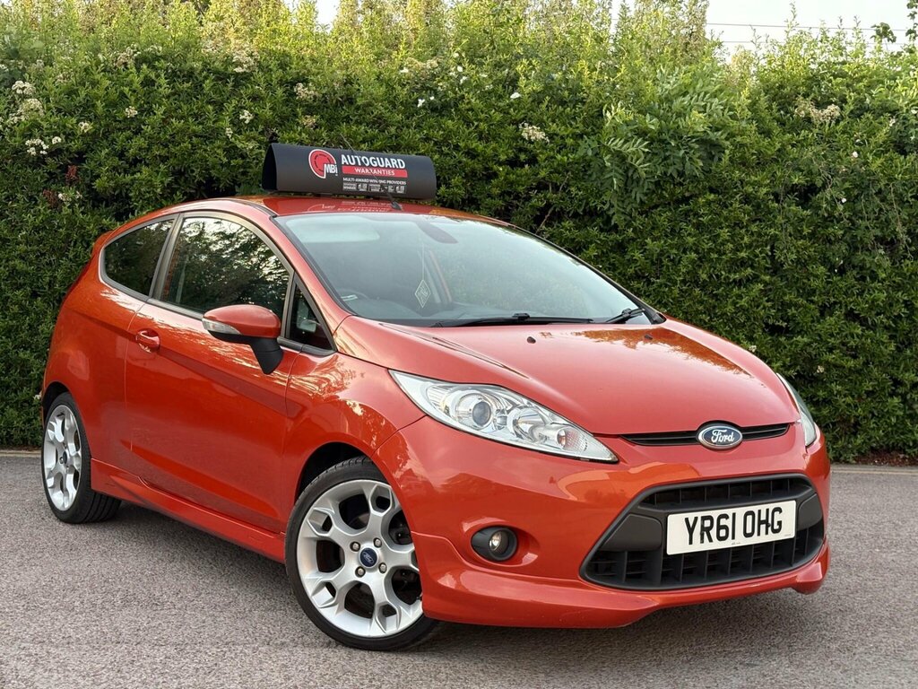 Ford Fiesta 1.6 Zetec S YR61OHG Red #2