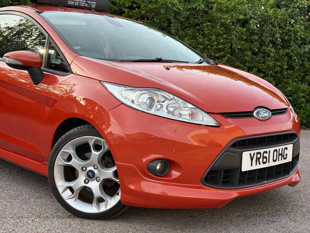 Ford Fiesta 1.6 Zetec S YR61OHG Red #4