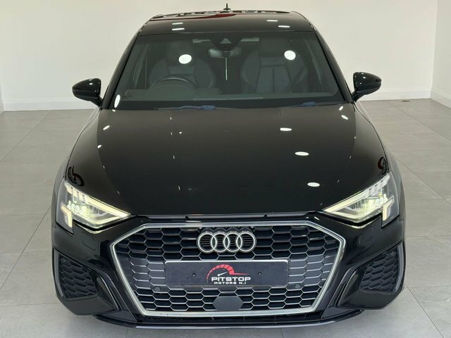 Audi A3 Tfsi 35 S Line GF21CYE Black #3