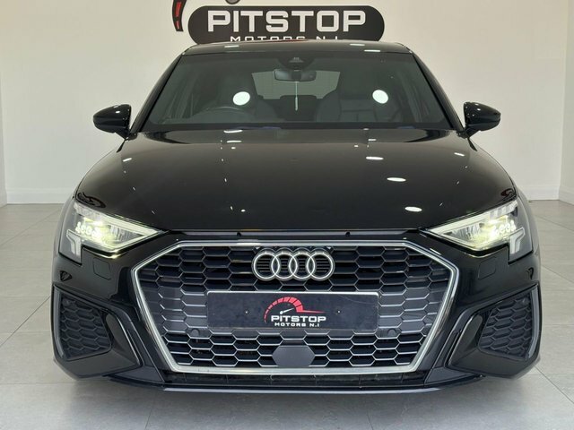 Audi A3 Tfsi 35 S Line GF21CYE Black #4