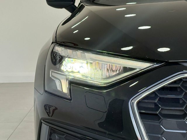 Audi A3 Tfsi 35 S Line GF21CYE Black #5