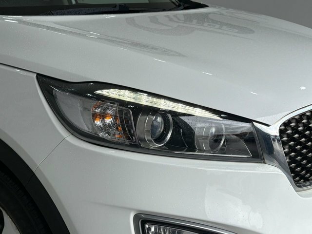 Kia Sorento Crdi Kx-2 Suv AF17LKU White #6