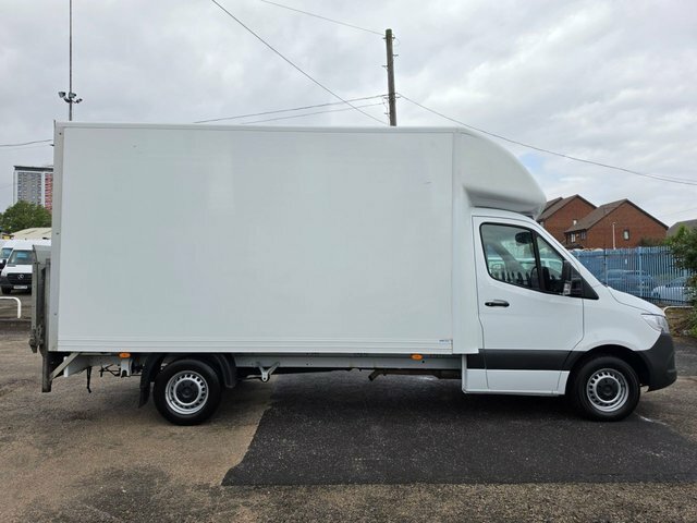 Mercedes-Benz Sprinter 2.1 316 Cdi Progressive Lwb Luton Tailift Rwd L3 1 White