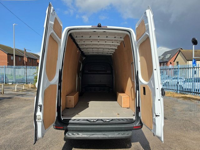 Mercedes-Benz Sprinter 2.0 315 Cdi Progressive Lwb Rwd L3 H2 150 Bhp Eur KX22OCM White #6