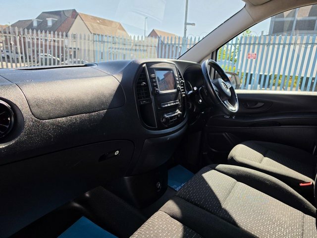 Mercedes-Benz Vito 2.0 116 Cdi Progressive Xlwb G-tronic Rwd L3 163 B KR71ZHA White #6