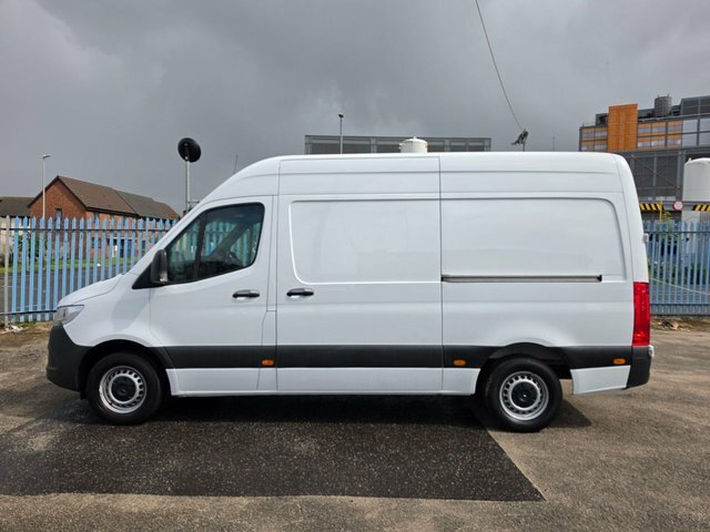 Mercedes-Benz Sprinter 2.0 317 Cdi Progressive Mwb Rwd L2 H2 170 Bhp Eur White #2