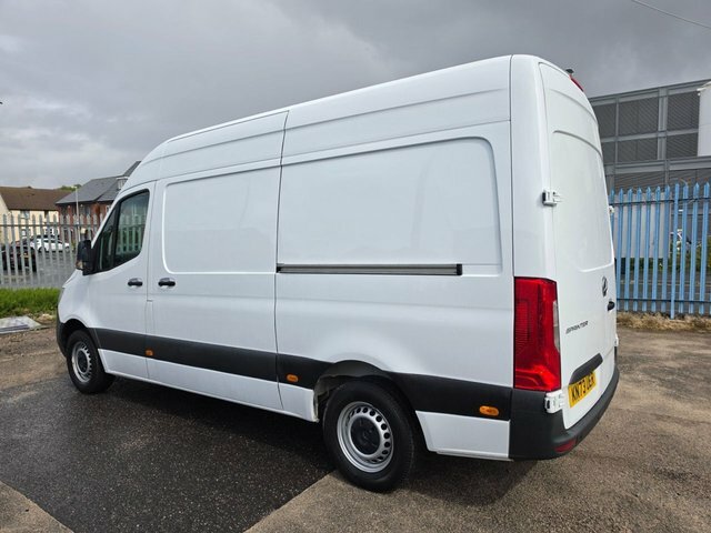 Mercedes-Benz Sprinter 2.0 317 Cdi Progressive Mwb Rwd L2 H2 170 Bhp Eur White #3