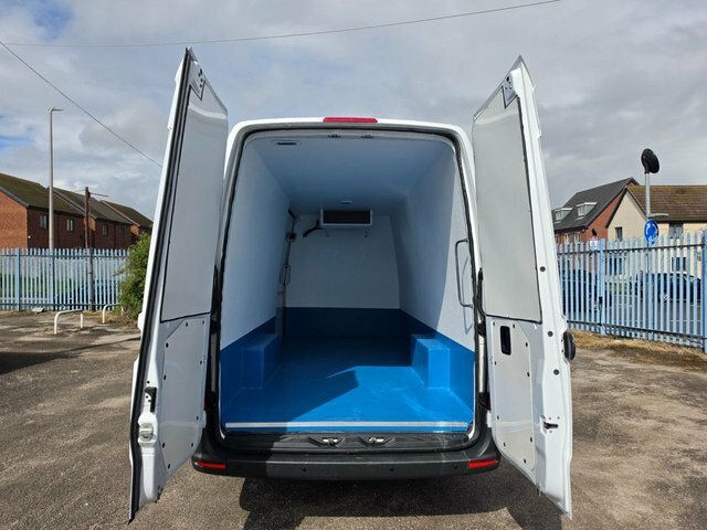 Mercedes-Benz Sprinter 2.0 315 Cdi Progressive Lwb Gah Chiller Rwd L3 H2 KN73SNJ White #3