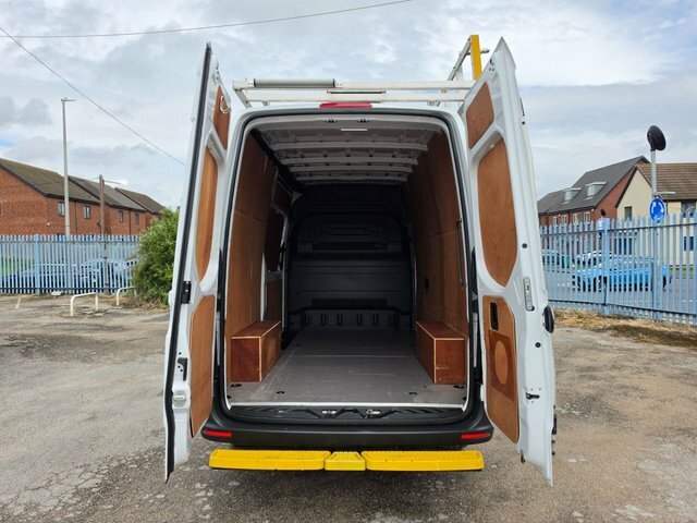 Mercedes-Benz Sprinter 2.0 315 Cdi Progressive Mwb Rwd L2 H2 150 Bhp Eur KM71OBU White #6
