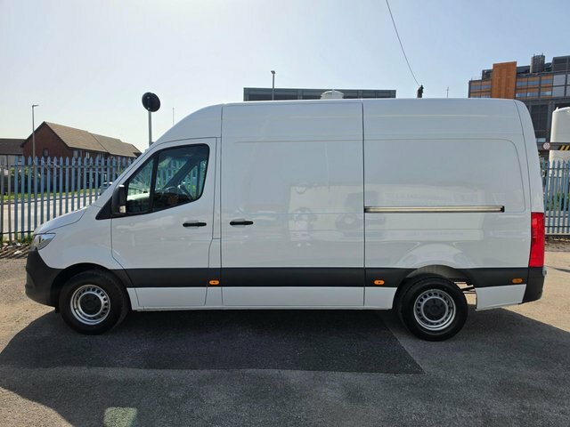 Mercedes-Benz Sprinter 2.0 315 Cdi Premium Mwb Gah Chiller Rwd L2 H2 150 WP23XLD White #2
