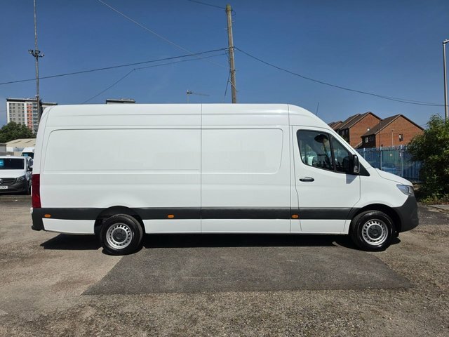 Mercedes-Benz Sprinter 2.0 315 Cdi Progressive Lwb Rwd L3 H2 150 Bhp Eur White