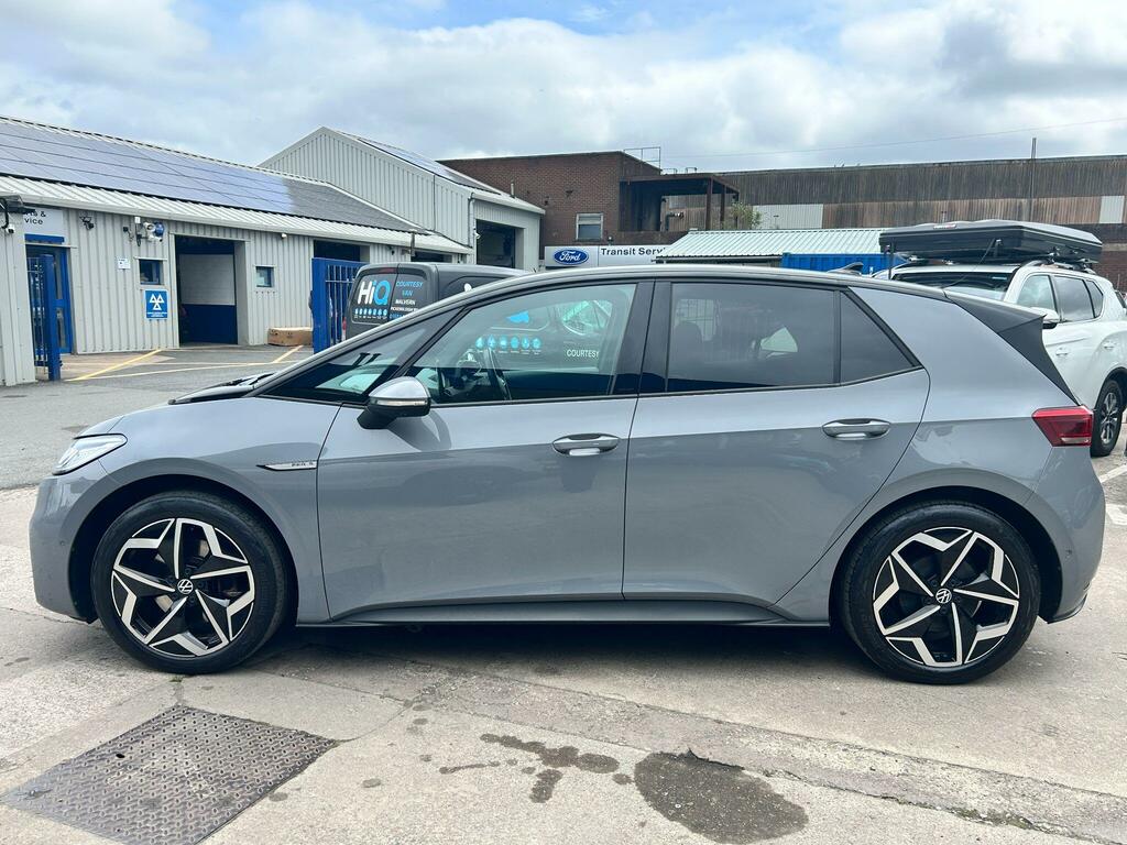 Volkswagen ID.3 Pro S 77Kwh Tour 4 Seat GY23UYC Grey #5